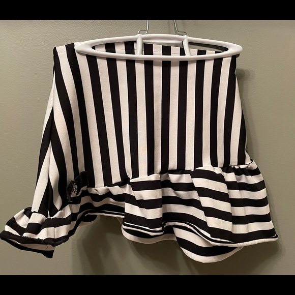 Woman’s xxs miniskirt - Picture 1 of 4